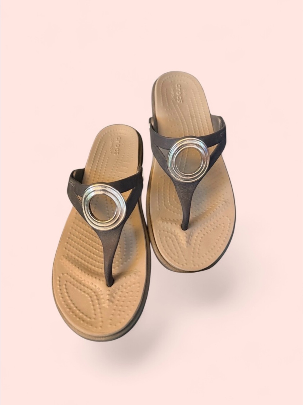 Crocs Sanrah. Beveled Circle Blue & Gray Sandals Sz 8